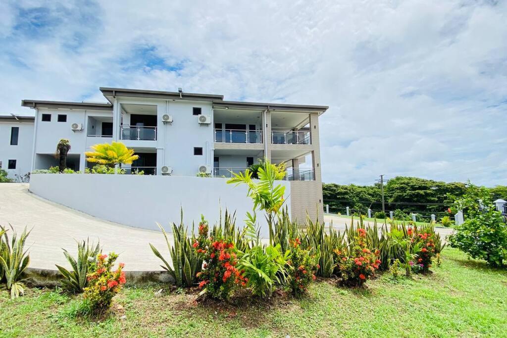 לאוטוקה Lovely 4-Bedroom Holiday Home With Free Parking. מראה חיצוני תמונה