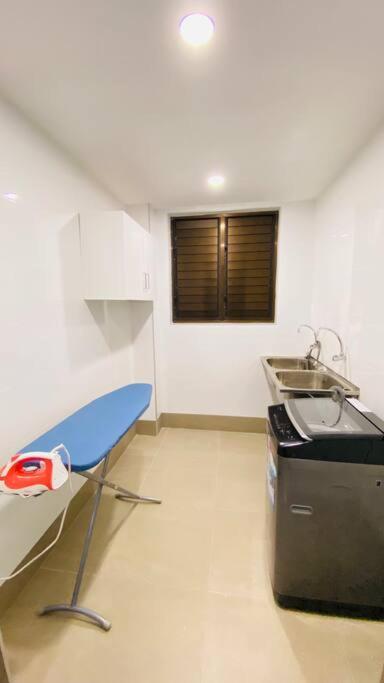 לאוטוקה Lovely 4-Bedroom Holiday Home With Free Parking. מראה חיצוני תמונה